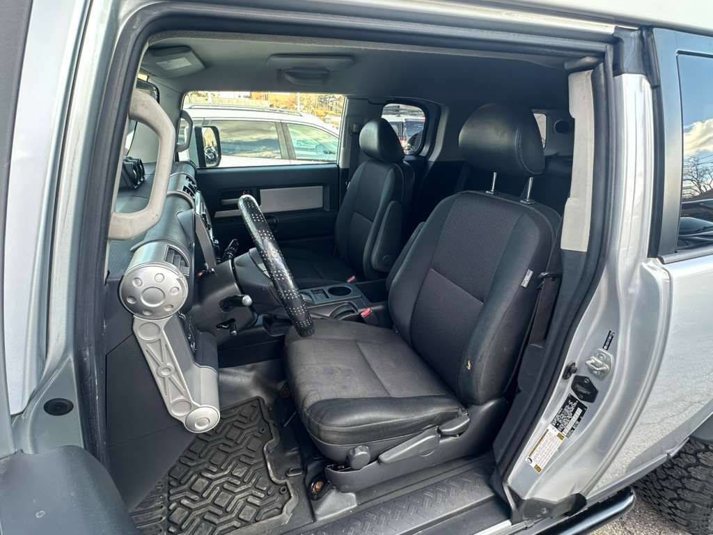Used 2008 Toyota FJ Cruiser 4WD image 12