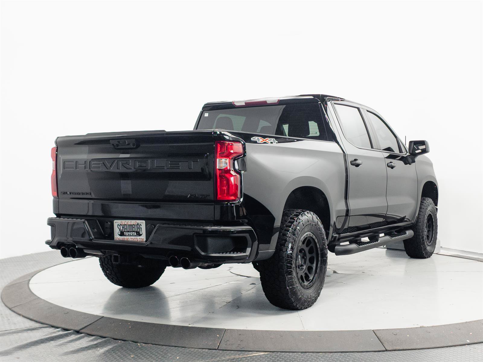 Used 2023 Chevrolet Silverado 1500 RST w/ Rally Edition AWD/4WD image 11