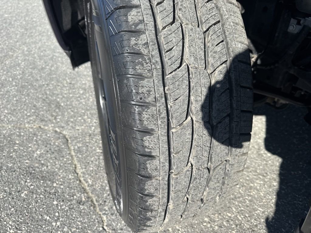 Used 2023 Ford F150 Lightning XLT image 32