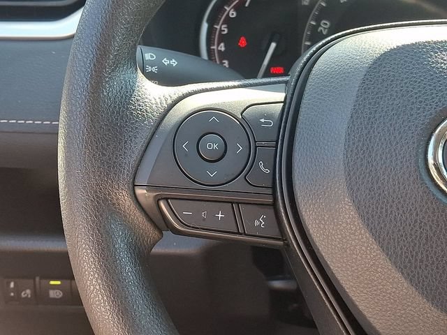 Used 2025 Toyota RAV4 XLE AWD/4WD image 23