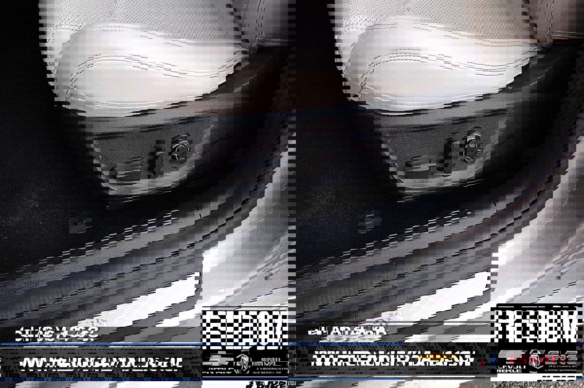 Used 2025 Genesis G70 2.5T image 31