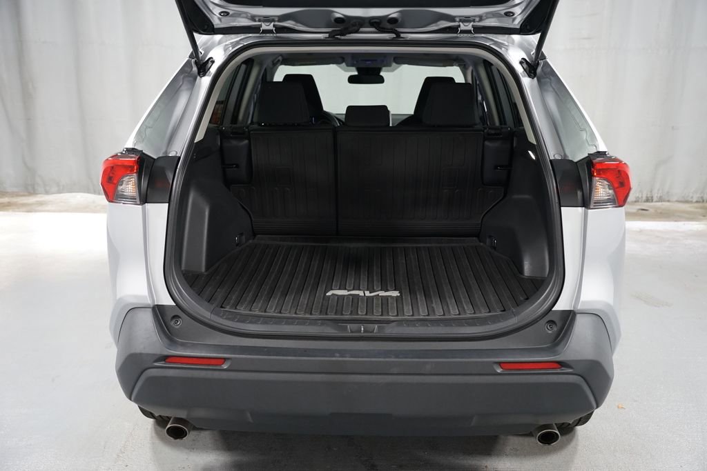 Certified 2025 Toyota RAV4 LE image 32