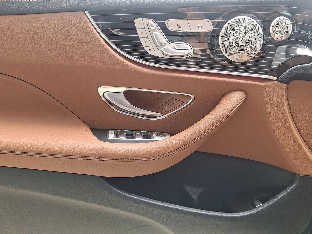 Used 2023 Mercedes-Benz E 450 4MATIC Cabriolet image 10