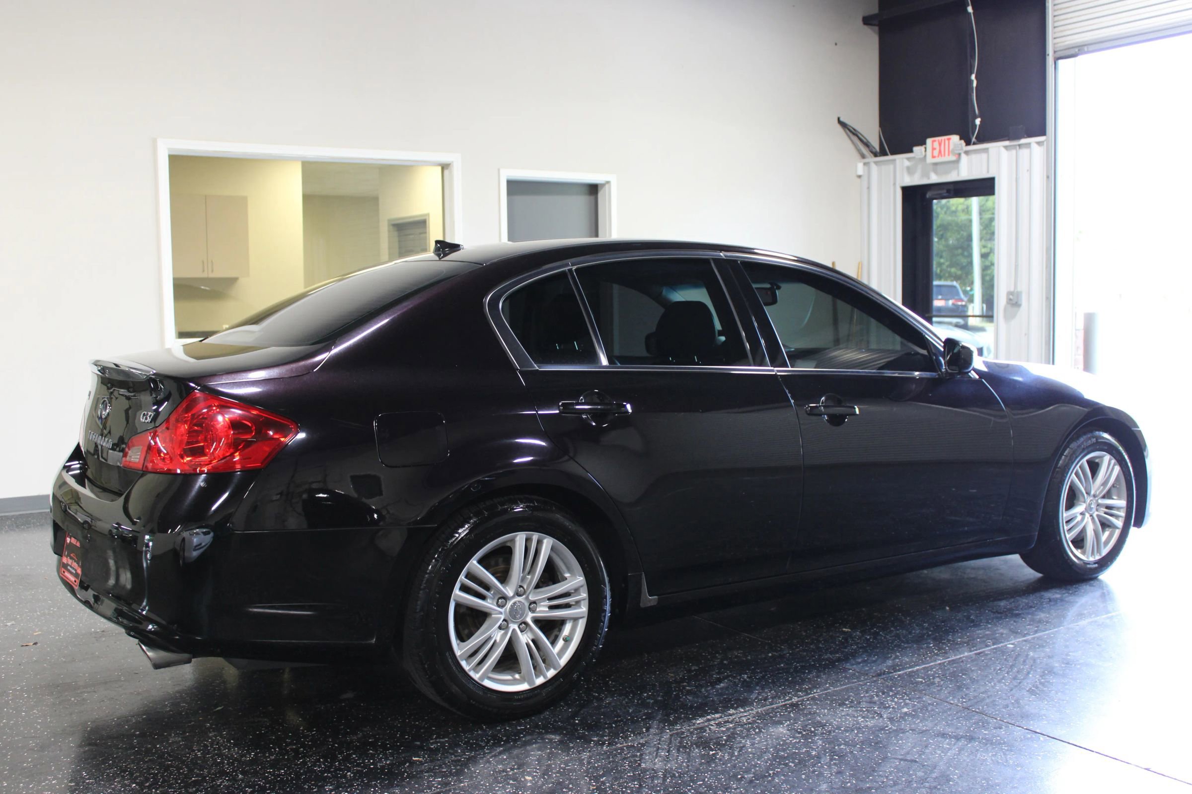 Used 2012 INFINITI G37 Journey w/ Premium Pkg RWD image 3