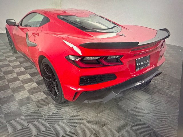 Used 2023 Chevrolet Corvette Z06 RWD image 4