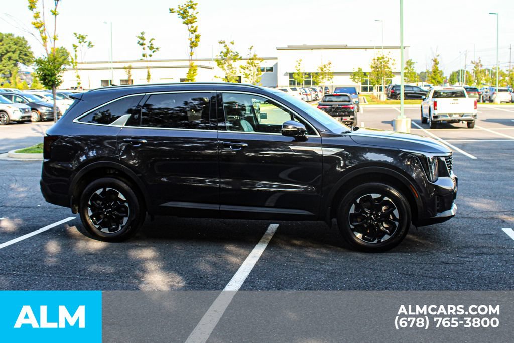 Used 2025 Kia Sorento S AWD/4WD image 8