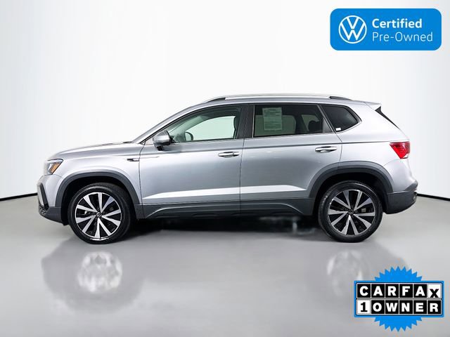 Certified 2022 Volkswagen Taos SE w/ Panoramic Sunroof Package image 4