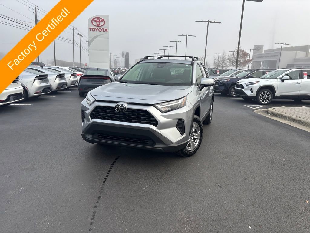 Used 2025 Toyota RAV4 XLE image 1