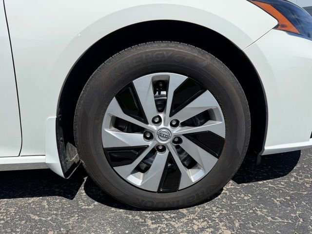 Certified 2025 Nissan Altima 2.5 S FWD image 32
