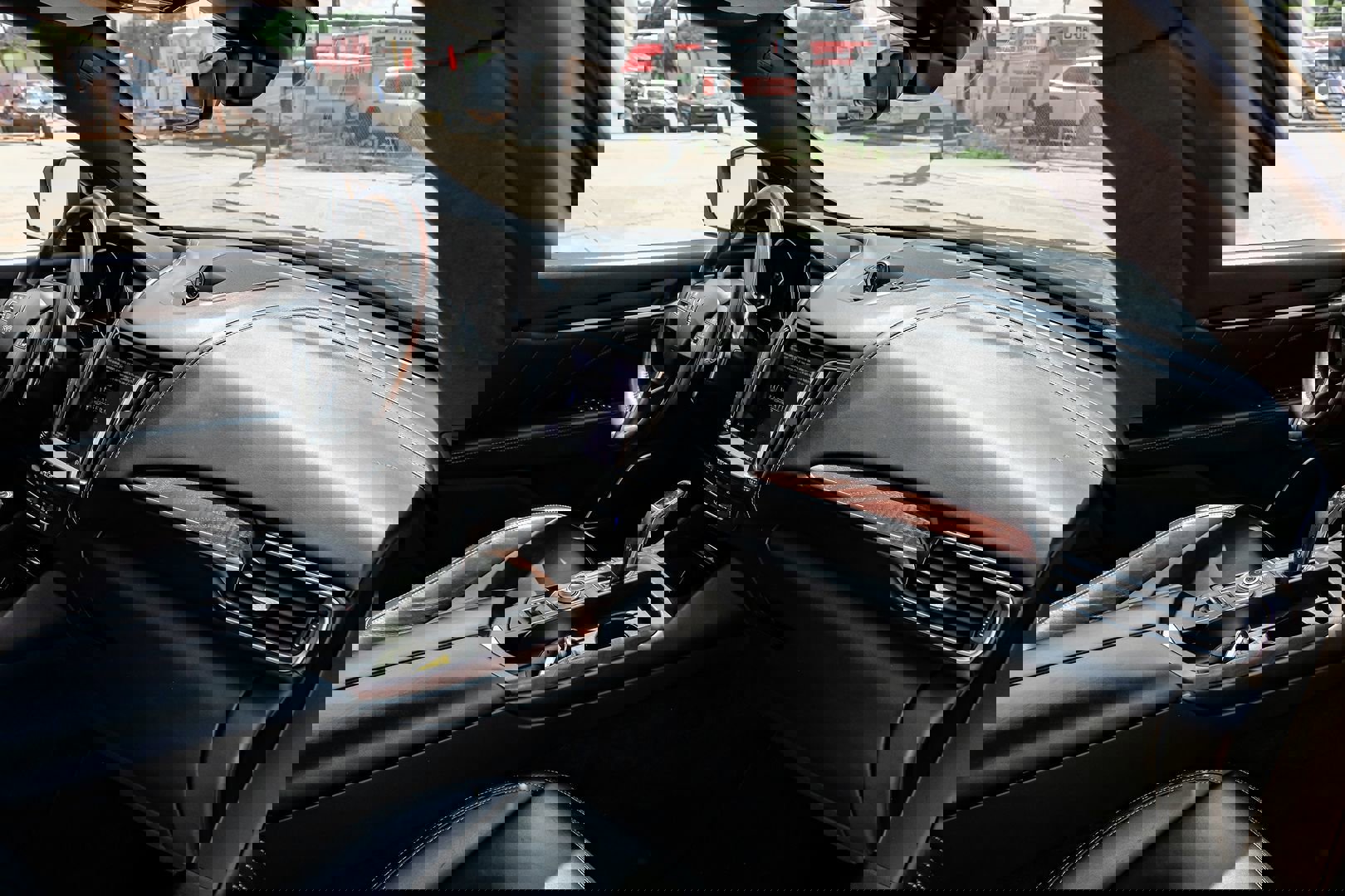 Used 2019 Maserati Levante S GranLusso image 15