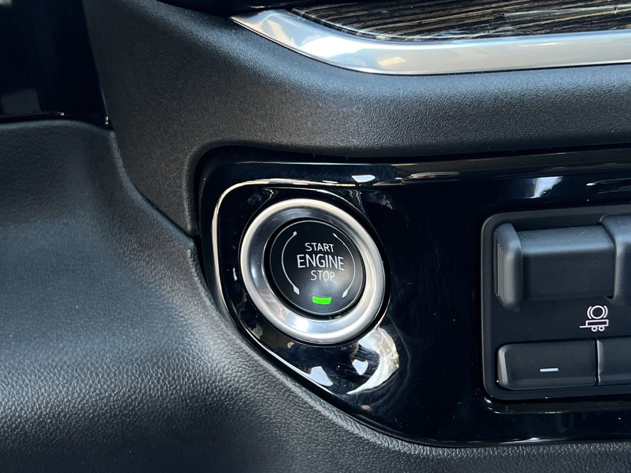 Used 2024 GMC Sierra 1500 Elevation w/ Elevation Premium Package image 20