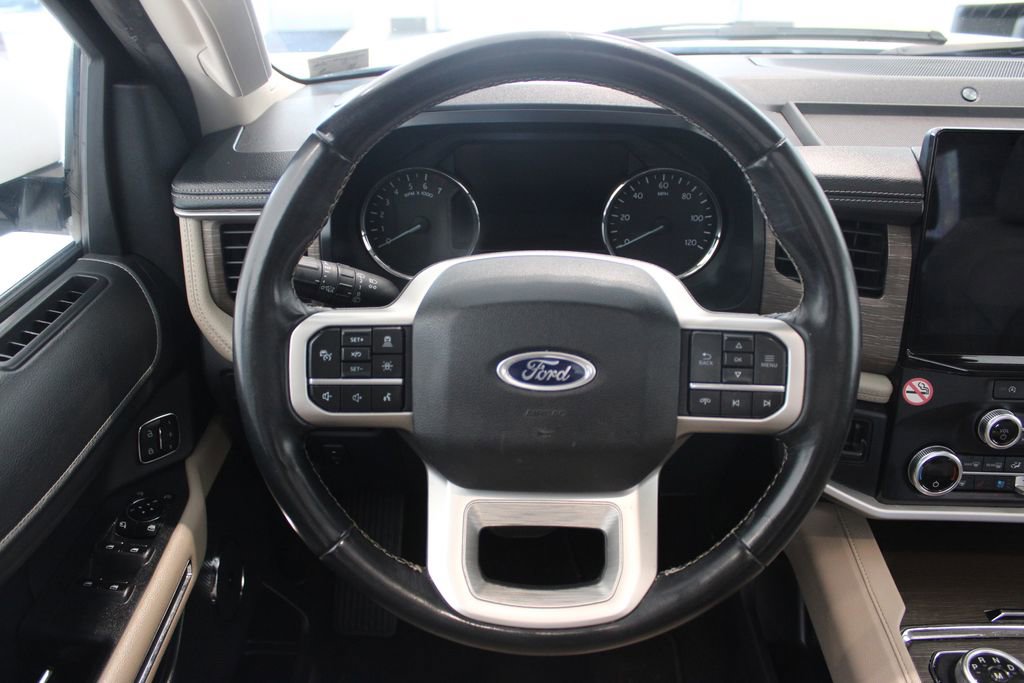 Used 2023 Ford Expedition Limited image 24