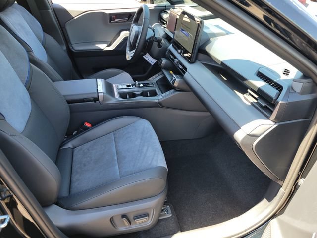 New 2026 Toyota RAV4 XSE AWD/4WD image 19