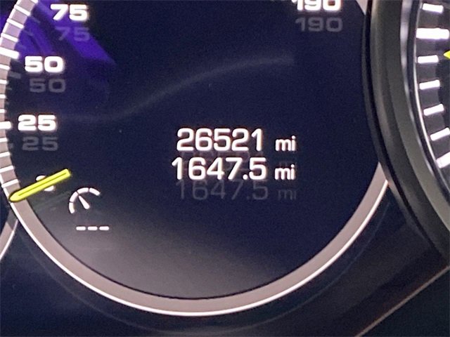 Used 2019 Porsche Panamera 4 image 26