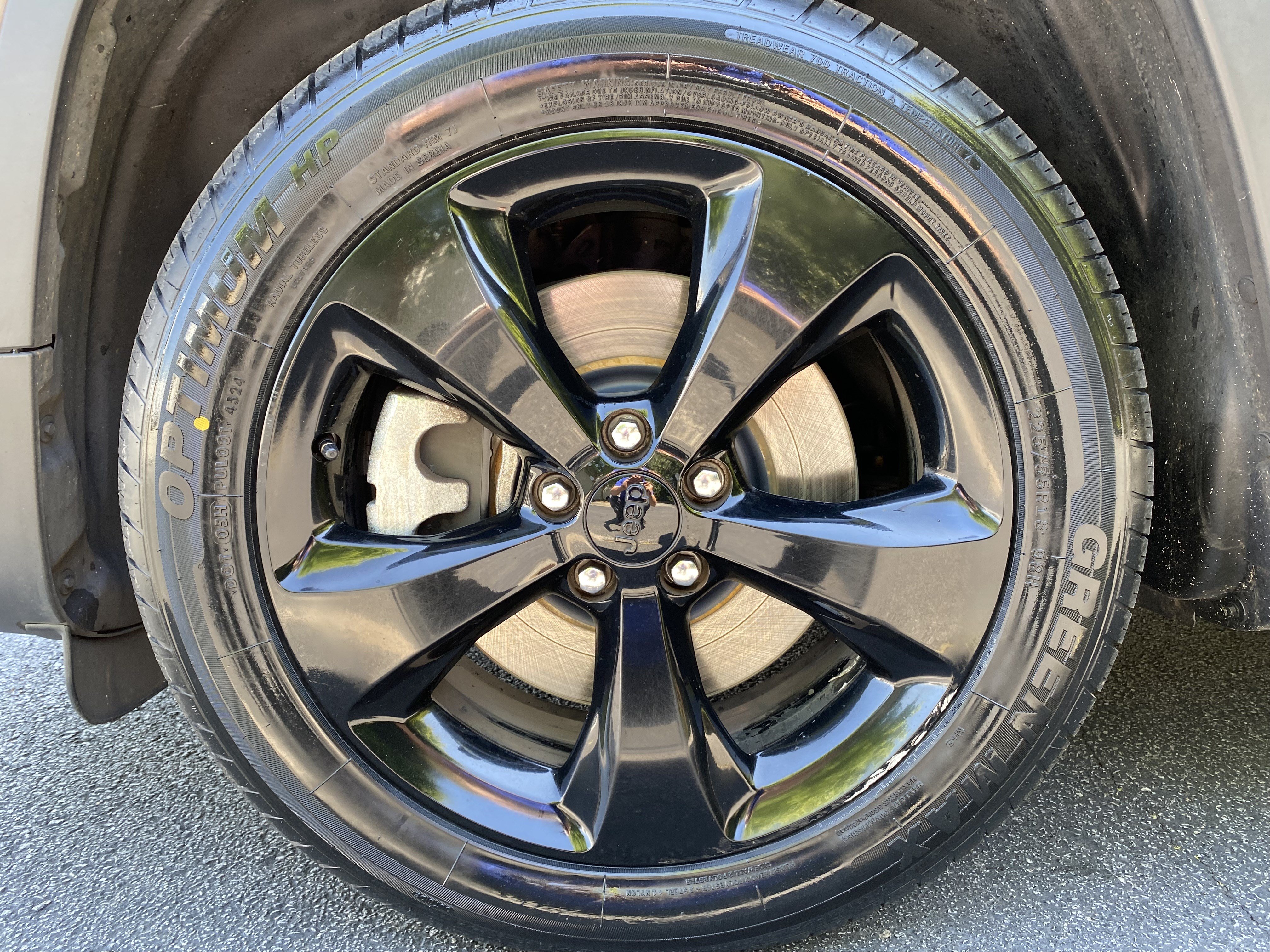Used 2019 Jeep Cherokee Latitude Plus FWD image 39
