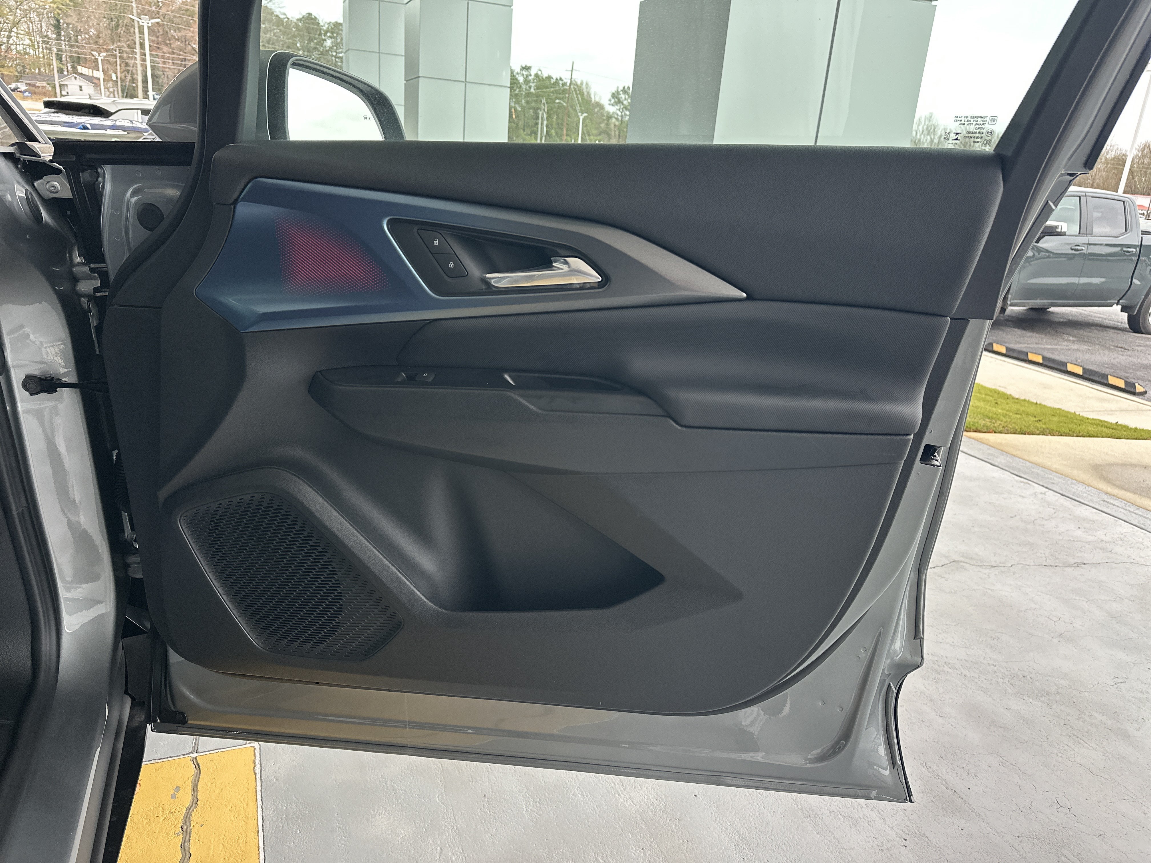 New 2026 Chevrolet Equinox EV LT AWD/4WD image 16