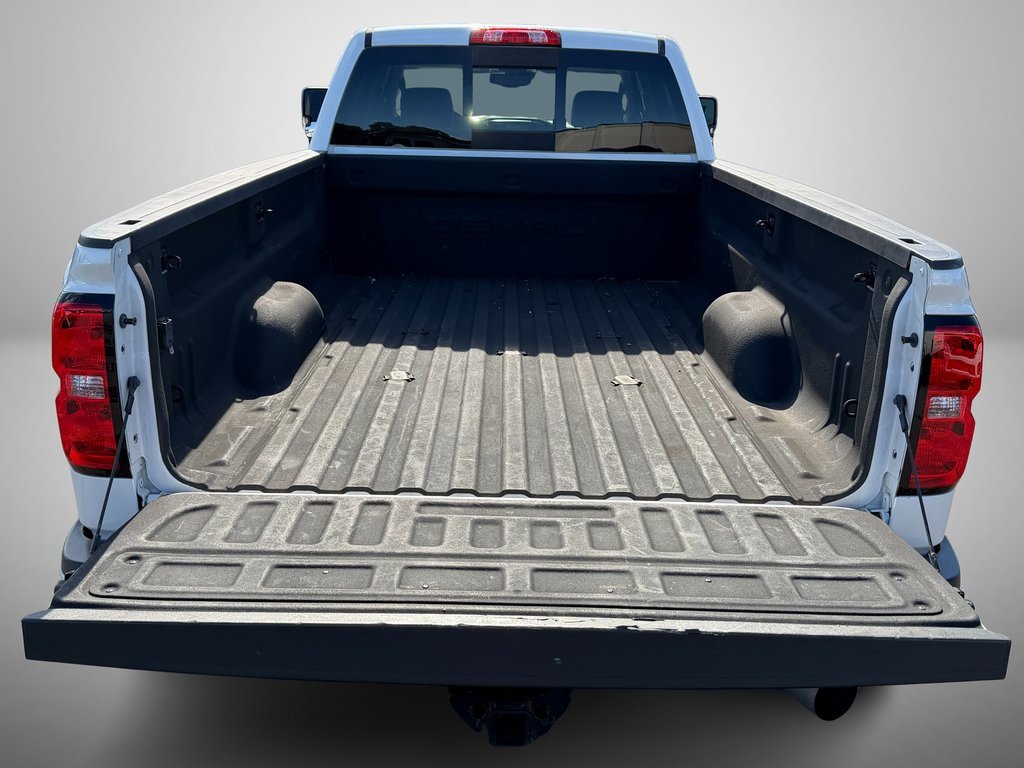 Used 2018 GMC Sierra 3500 Denali w/ Duramax Plus Package image 8