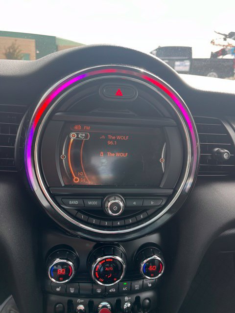 Used 2018 MINI Cooper 4-Door Hardtop FWD image 36