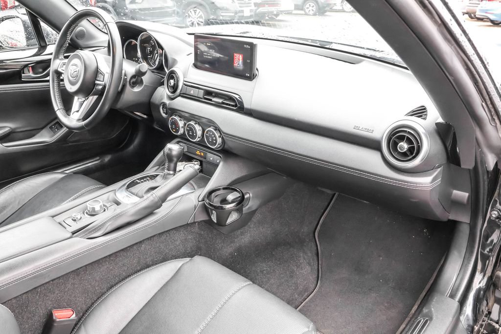 Used 2024 MAZDA MX-5 Miata RF Grand Touring RWD image 28