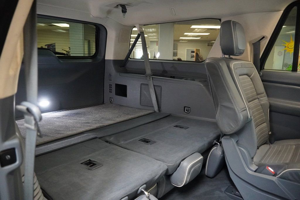 Used 2021 Lincoln Navigator L Black Label w/ Cargo Convenience Package image 34