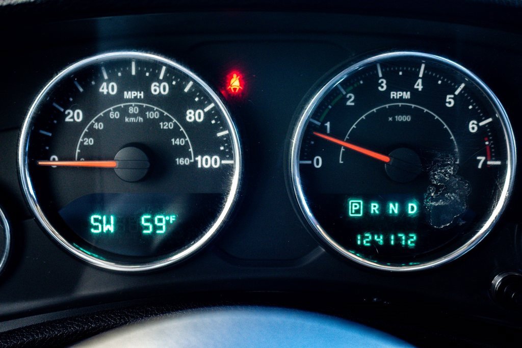 Used 2012 Jeep Wrangler Unlimited Sahara image 12