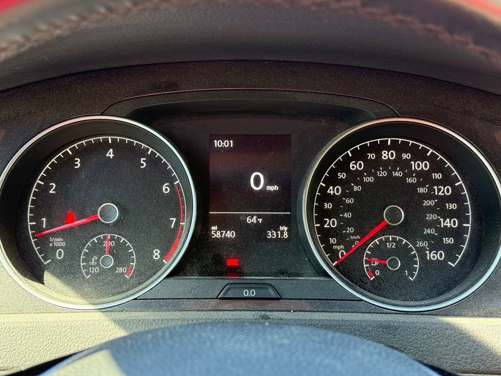 Used 2019 Volkswagen Golf S AWD/4WD image 10