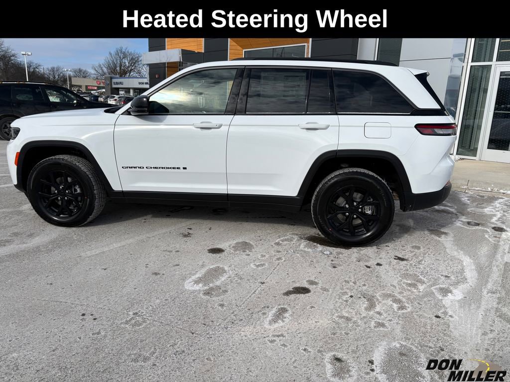 New 2026 Jeep Grand Cherokee Altitude image 8