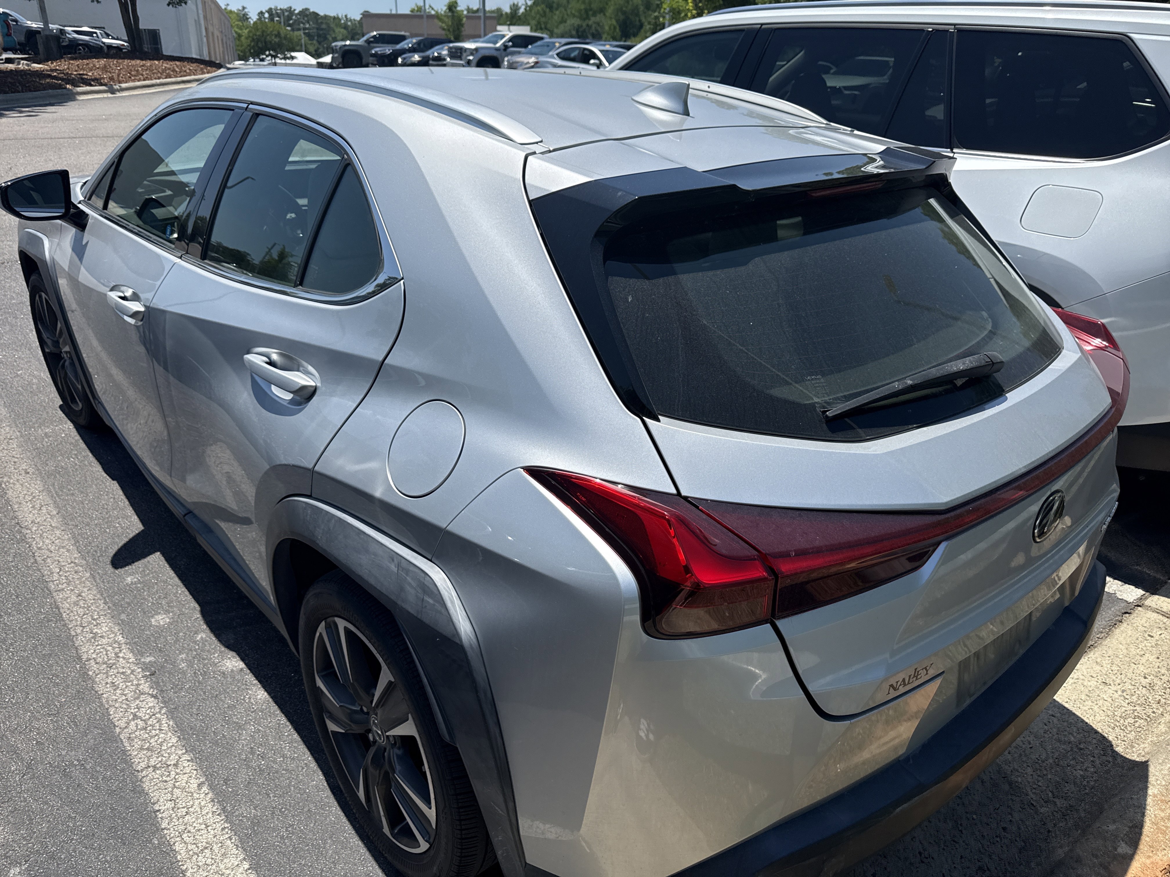 Used 2019 Lexus UX 200 FWD image 9