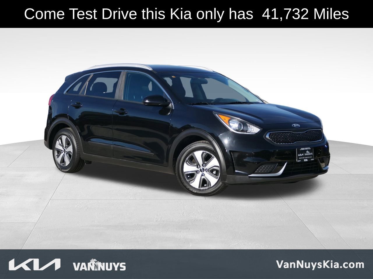 Used 2018 Kia Niro LX image 1