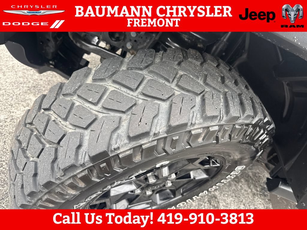 Used 2022 Jeep Gladiator Sport AWD/4WD image 36