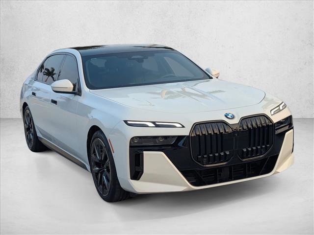 Certified 2025 BMW 740i w/ Premium Package image 3