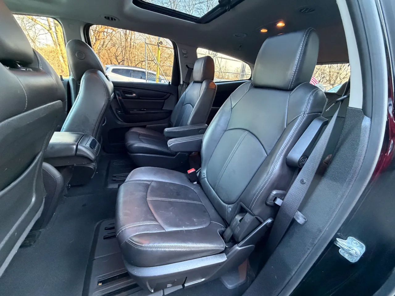 Used 2017 Chevrolet Traverse LT AWD/4WD image 26