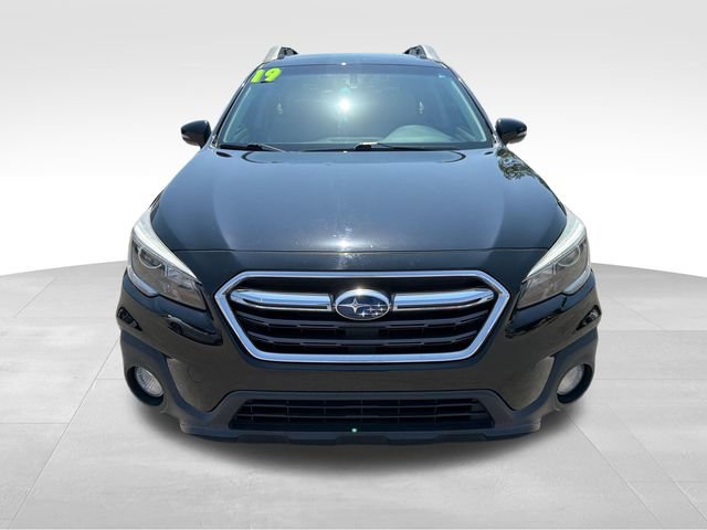 Used 2019 Subaru Outback 2.5i Premium AWD/4WD image 2