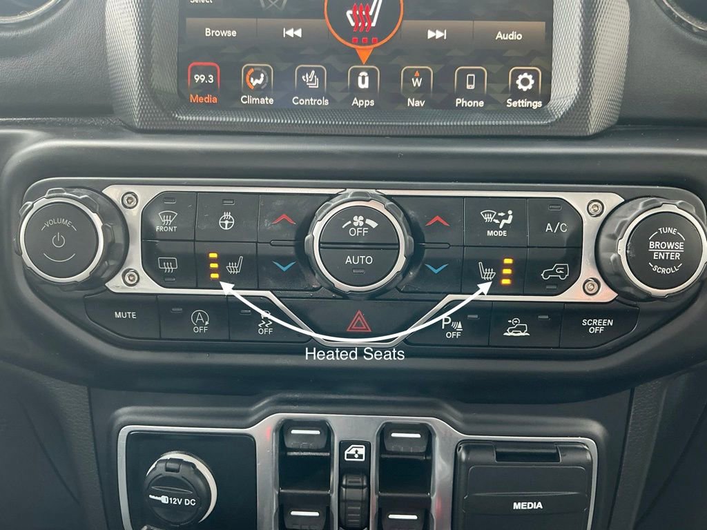 Used 2023 Jeep Wrangler Altitude image 15