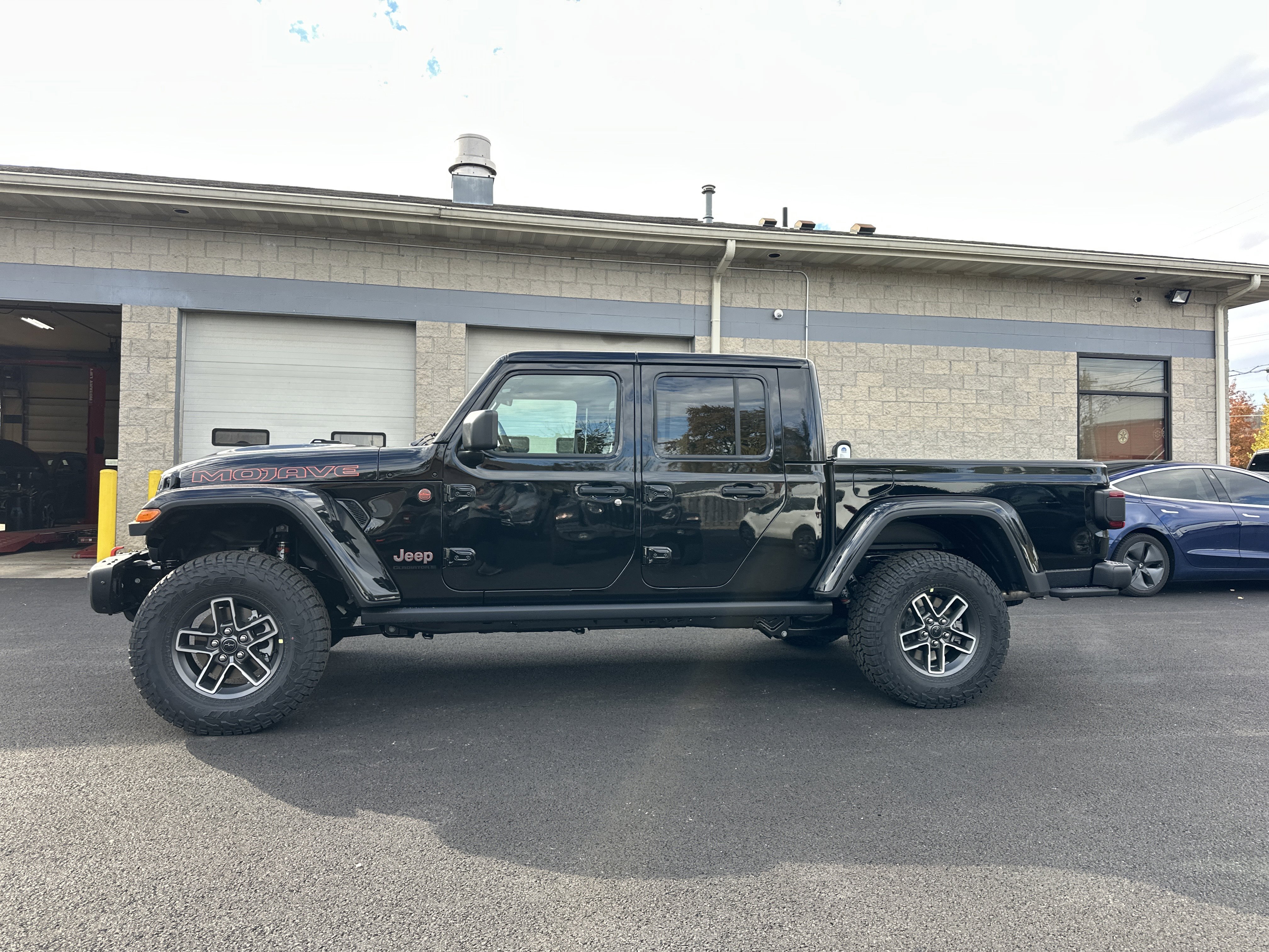 New 2026 Jeep Gladiator Mojave image 24