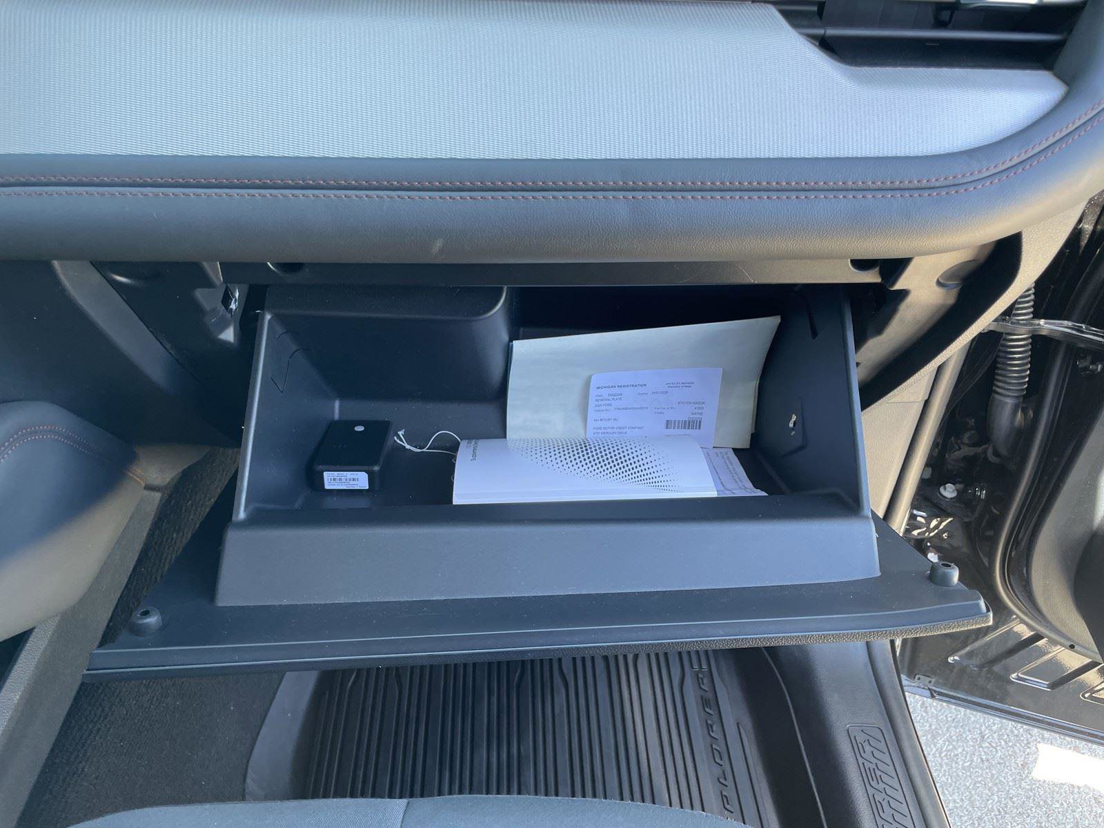 Used 2025 Ford Explorer Active image 31