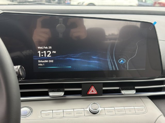 New 2026 Hyundai Elantra Limited FWD image 30