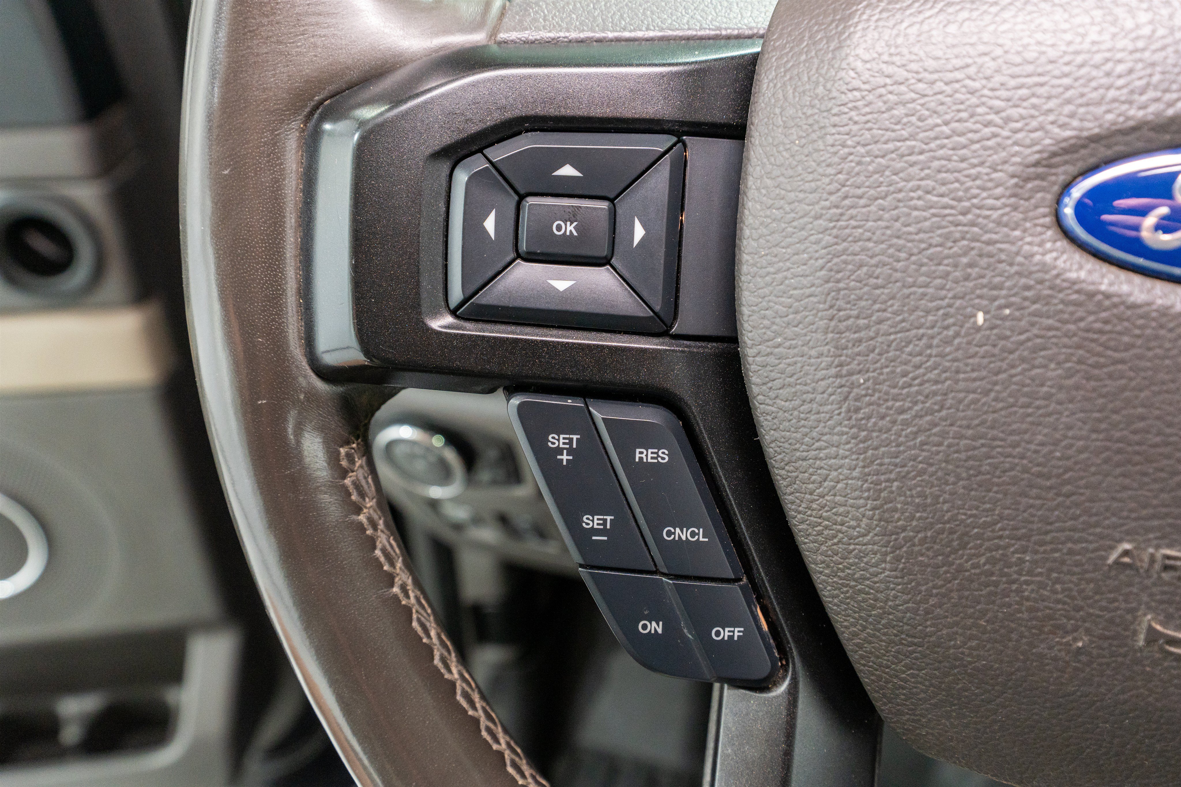 Used 2019 Ford Expedition Limited RWD image 29