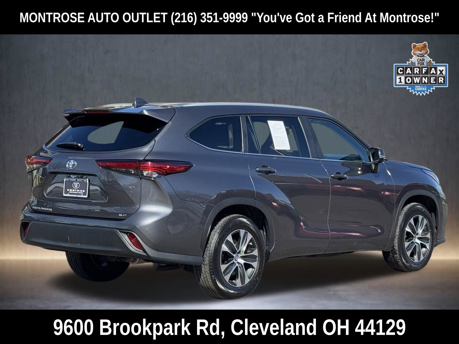 Used 2023 Toyota Highlander XLE image 4