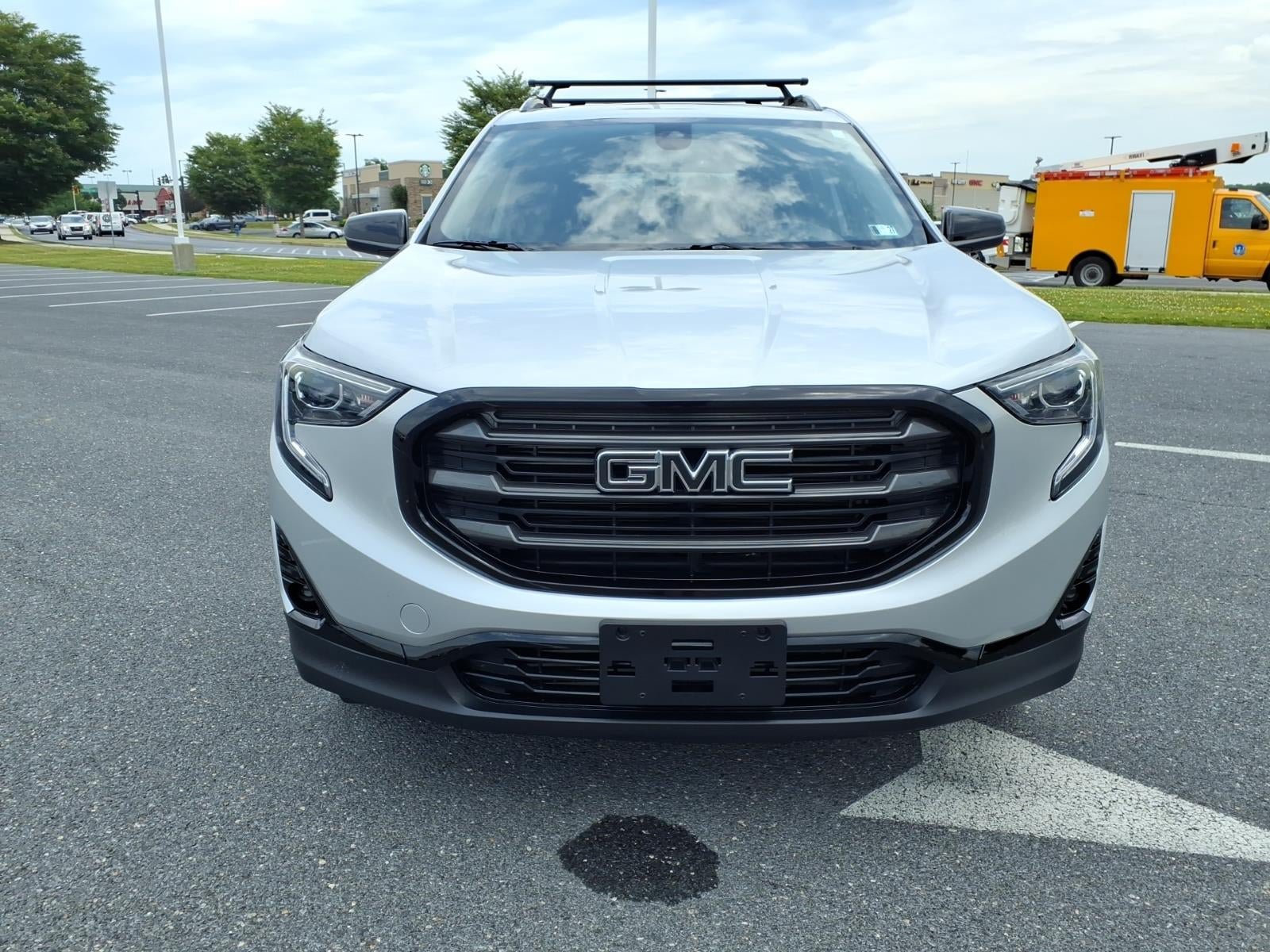 Certified 2020 GMC Terrain SLT w/ Preferred Package AWD/4WD image 2