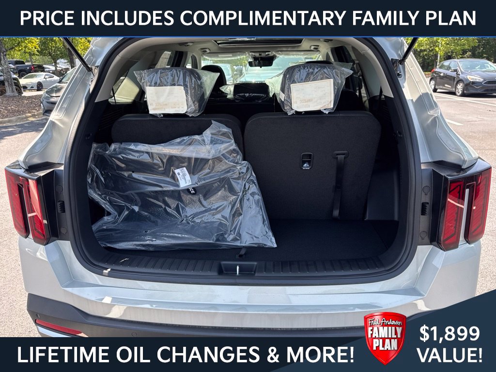New 2026 Kia Sorento S w/ S Panoramic Sunroof Package FWD image 6
