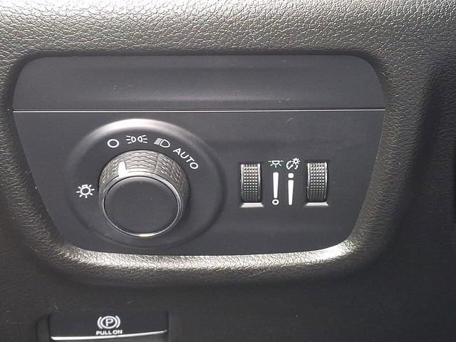 Used 2024 Jeep Grand Cherokee L Laredo AWD/4WD image 24