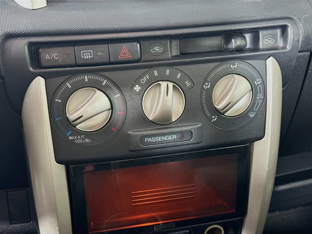 Used 2005 Scion xA FWD image 15