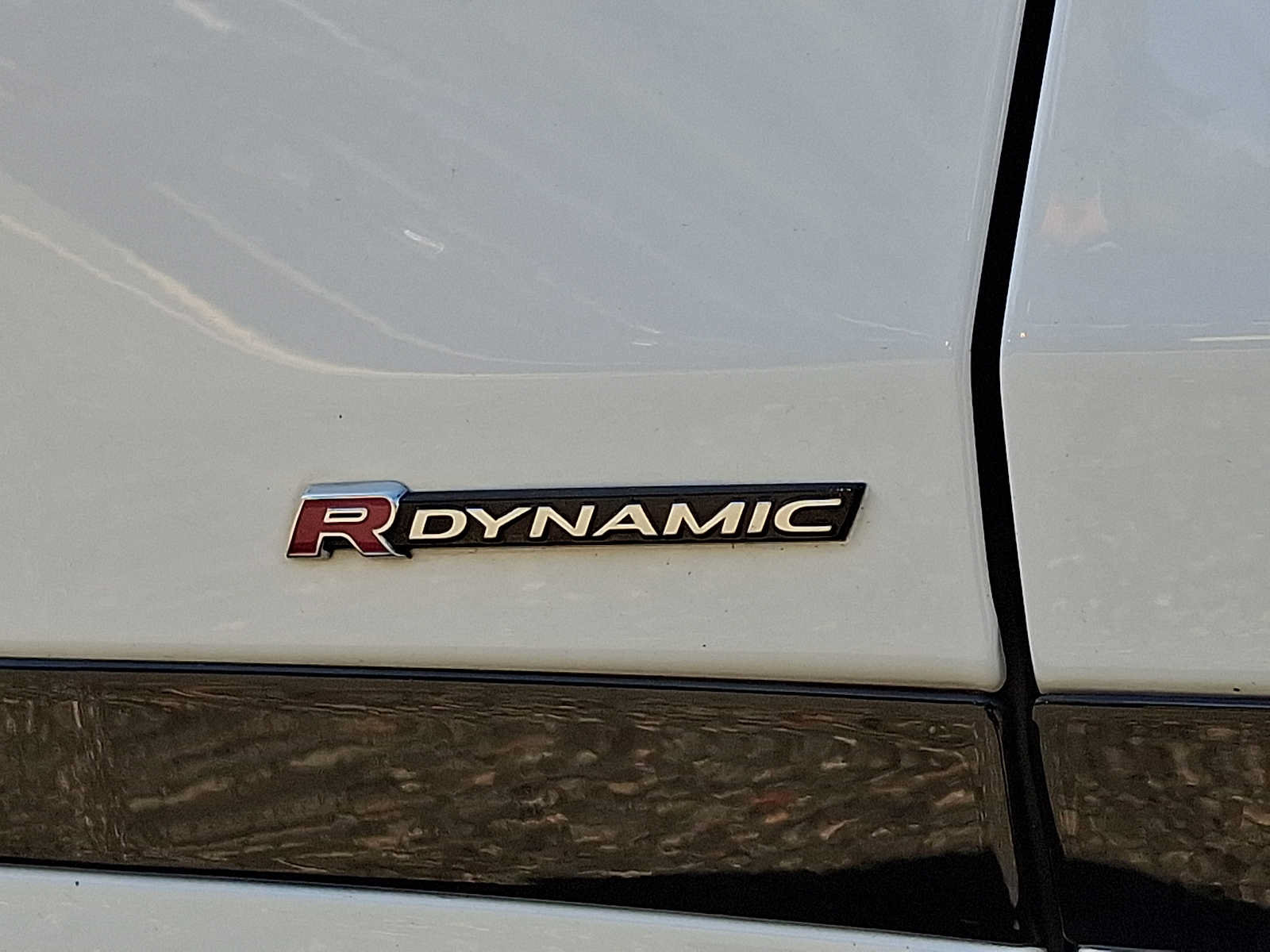 Used 2021 Land Rover Range Rover Velar R-Dynamic S AWD/4WD image 39