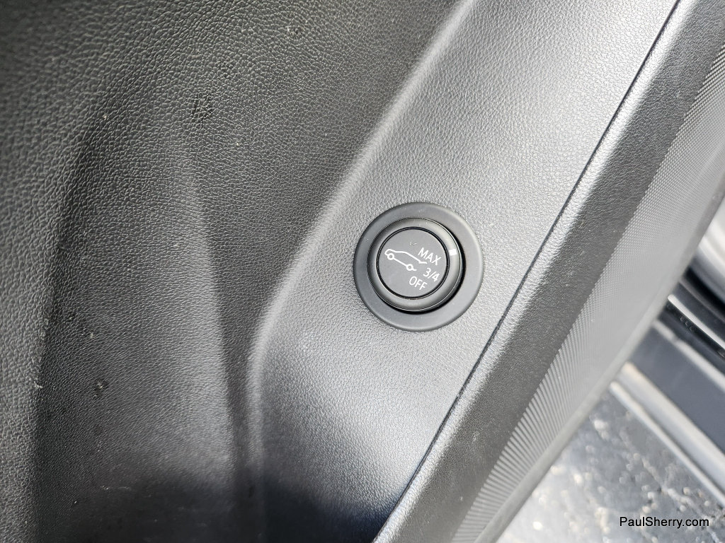 Used 2021 Chevrolet Equinox LT FWD image 21