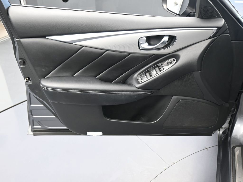 Used 2019 INFINITI Q50 Luxe image 13