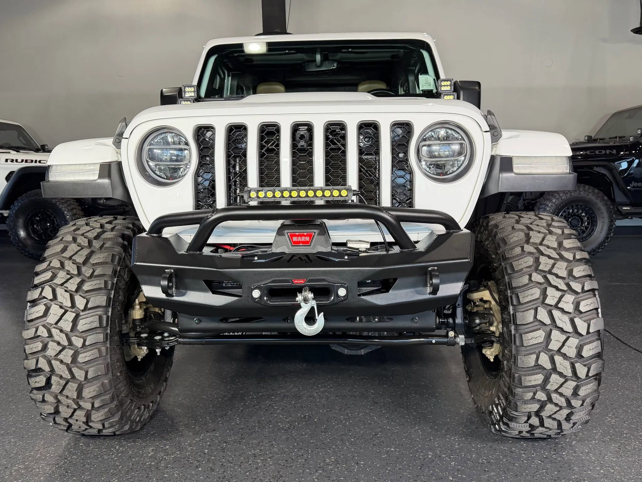 Used 2021 Jeep Gladiator Rubicon AWD/4WD image 3
