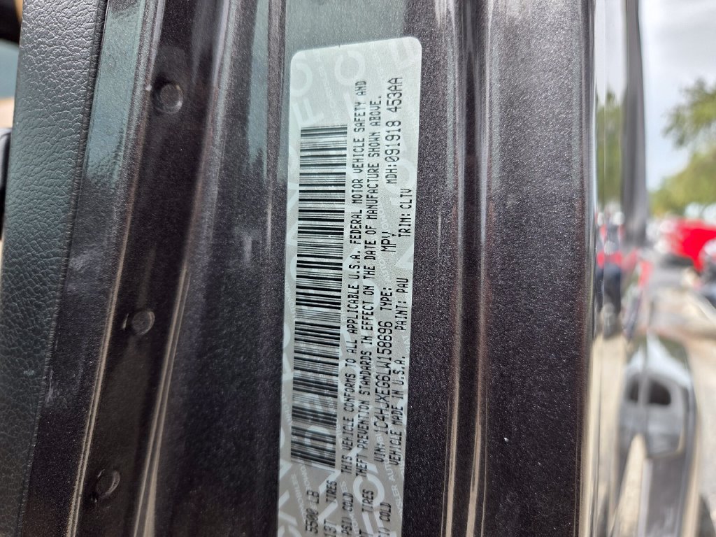 Used 2020 Jeep Wrangler Unlimited Sahara AWD/4WD image 19