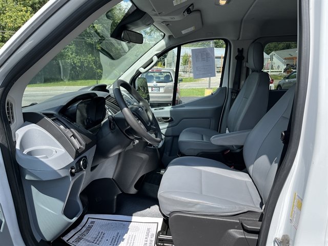 Used 2018 Ford Transit 150 XL RWD image 19