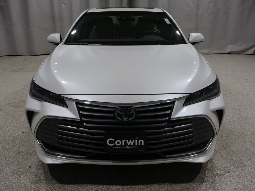 Used 2019 Toyota Avalon Limited w/ Advanced Safety Package FWD image 9